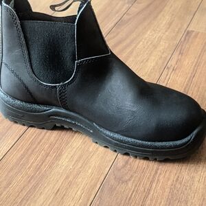 Blundstone, size AUS 6/US 9